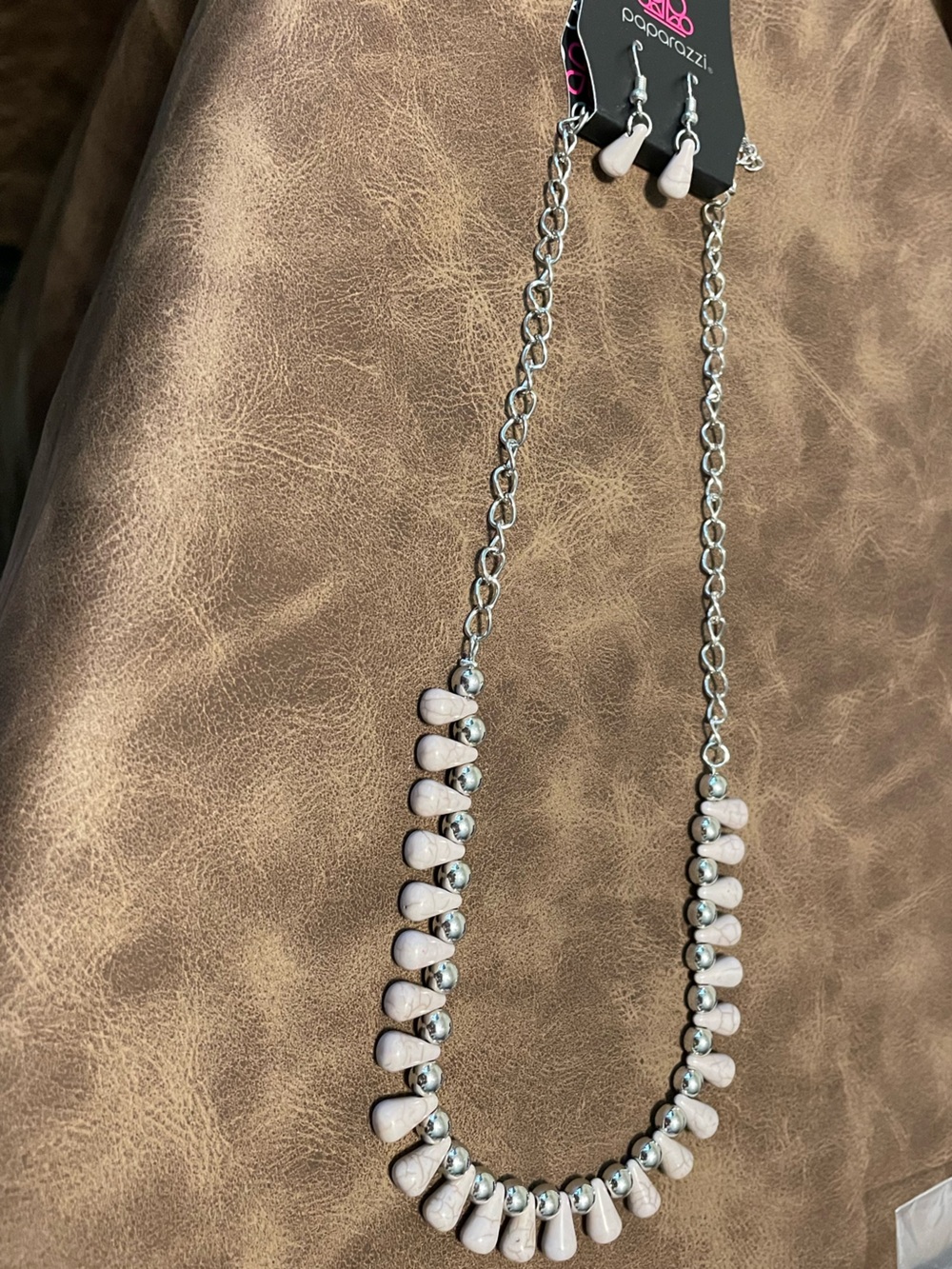 Paparazzi Silver-Tone Necklace with Pale Purple Teardrop Beads